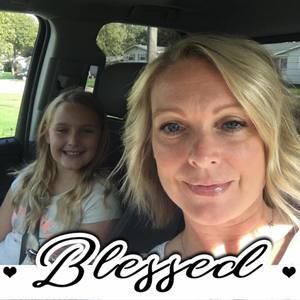 Meet your Posher, Stefanie